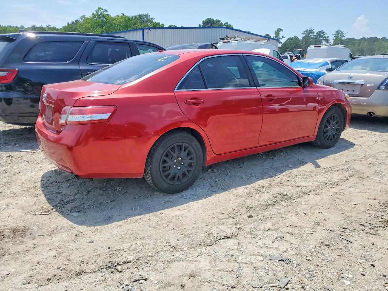 2011 TOYOTA CAMRY