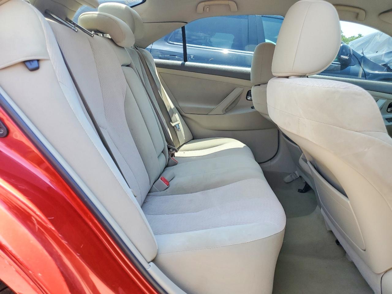 2011 TOYOTA CAMRY