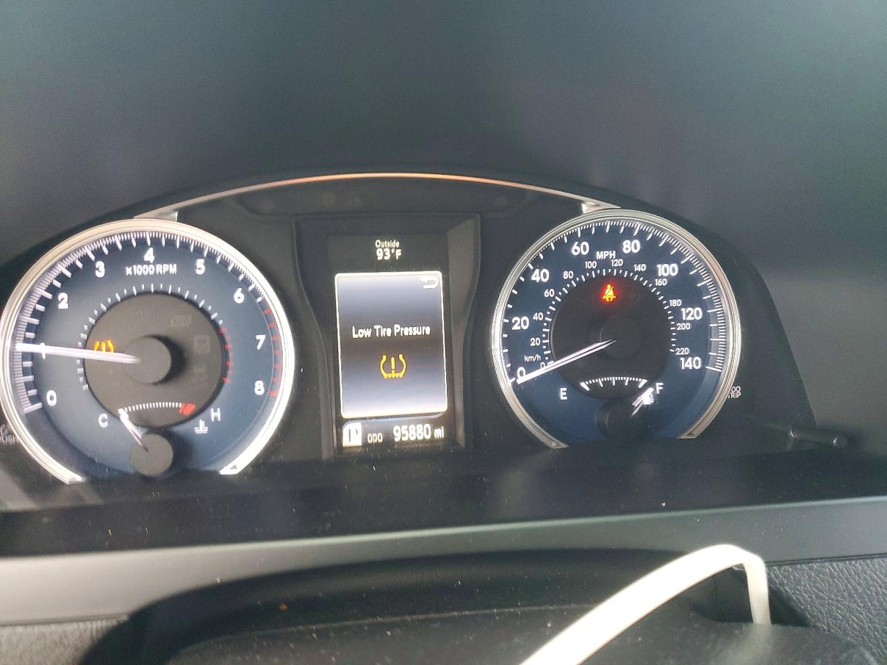 2016 TOYOTA CAMRY