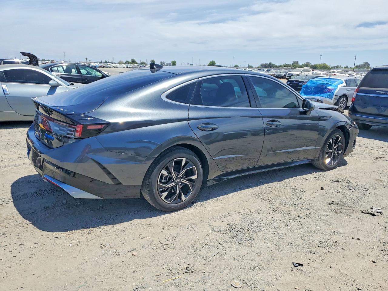 2025 HYUNDAI SONATA