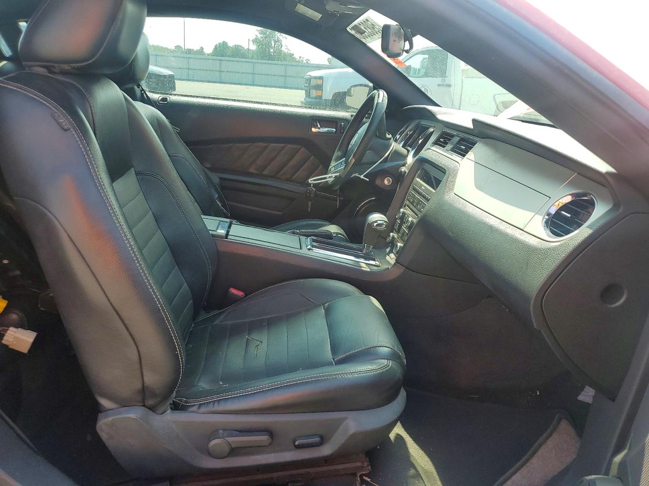 2012 FORD MUSTANG