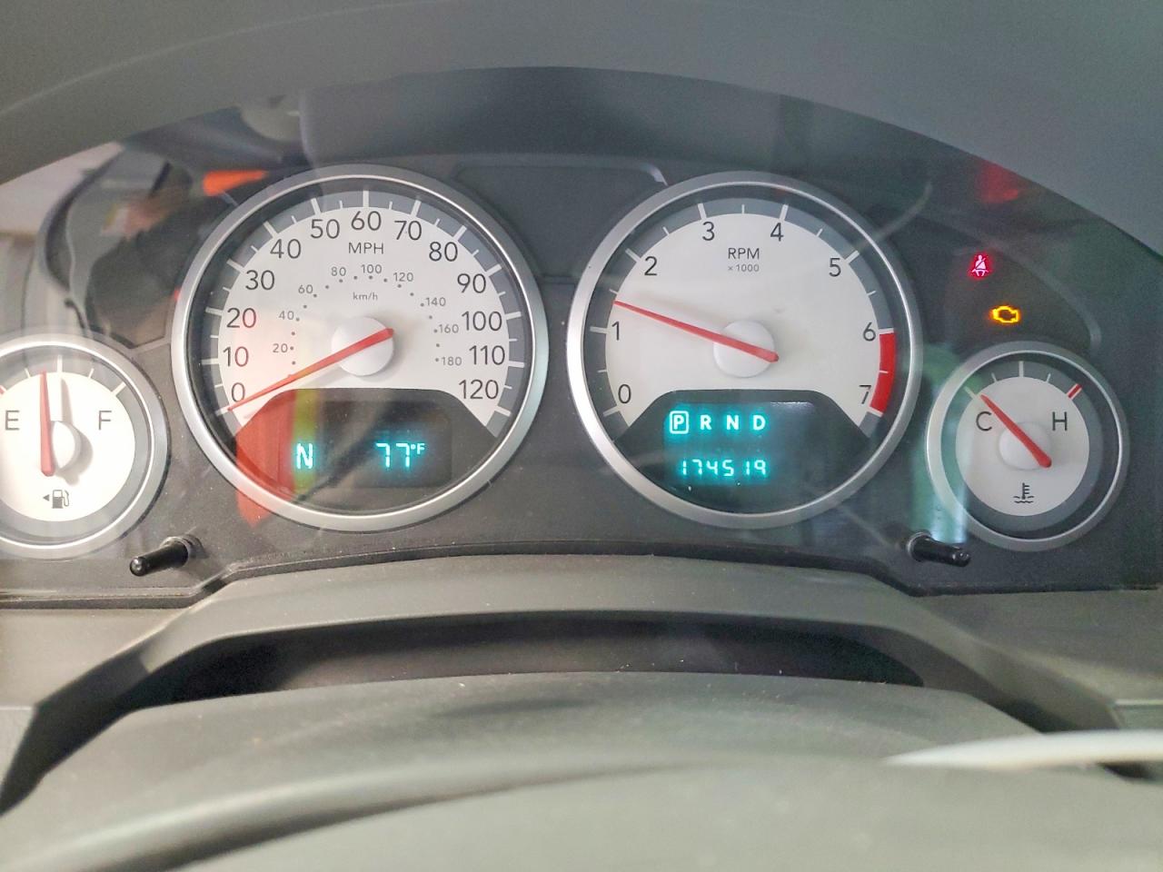 2010 DODGE CARAVAN