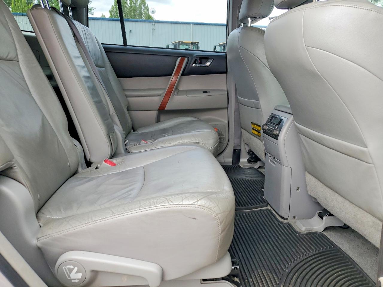 2009 TOYOTA HIGHLANDER