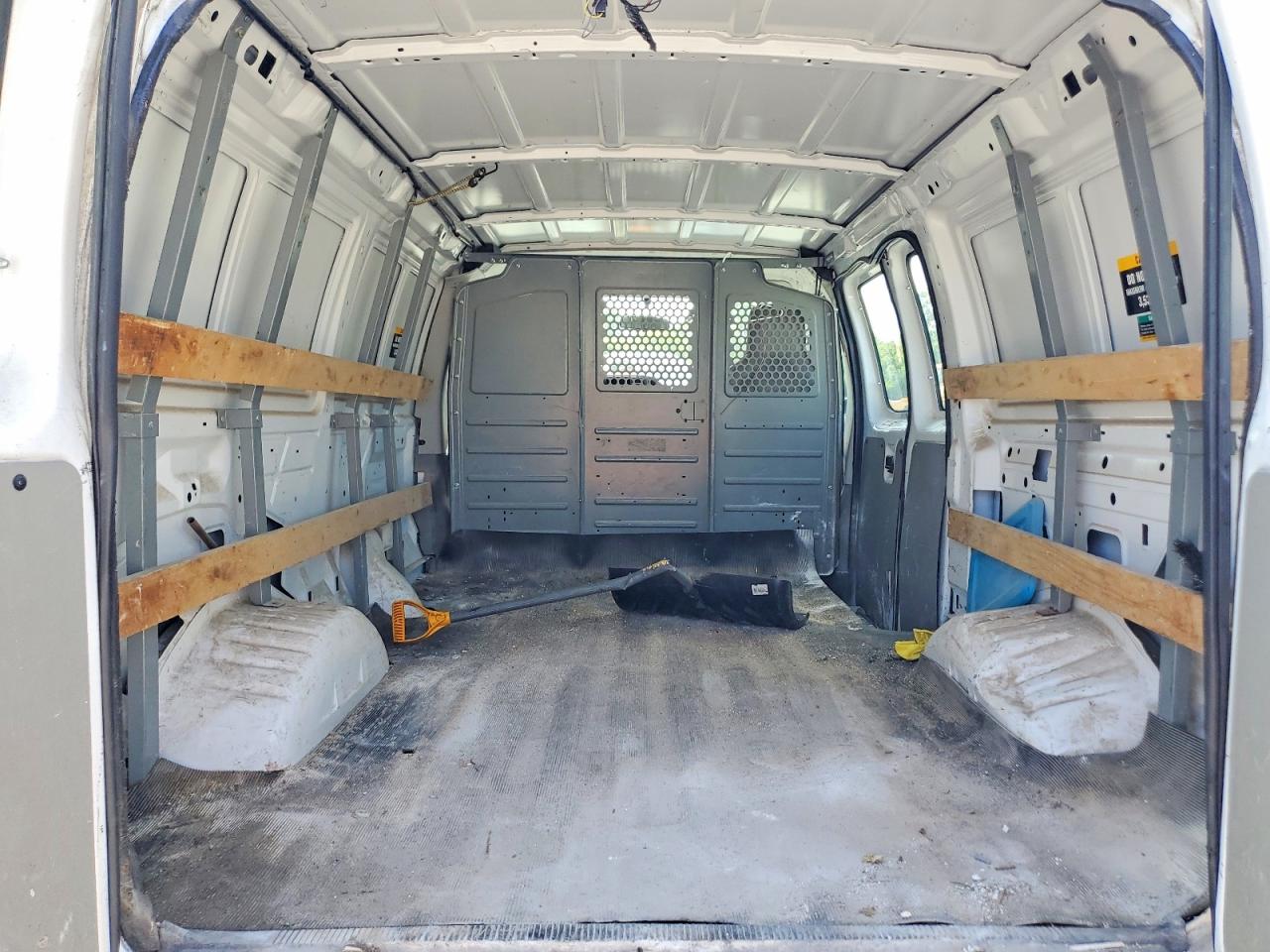 2011 FORD ECONOLINE