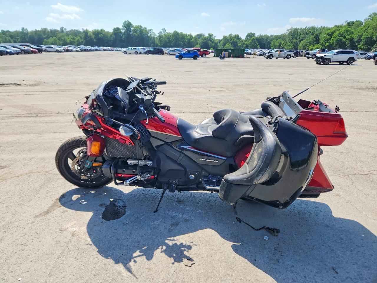 2015 HONDA GL CYCLE