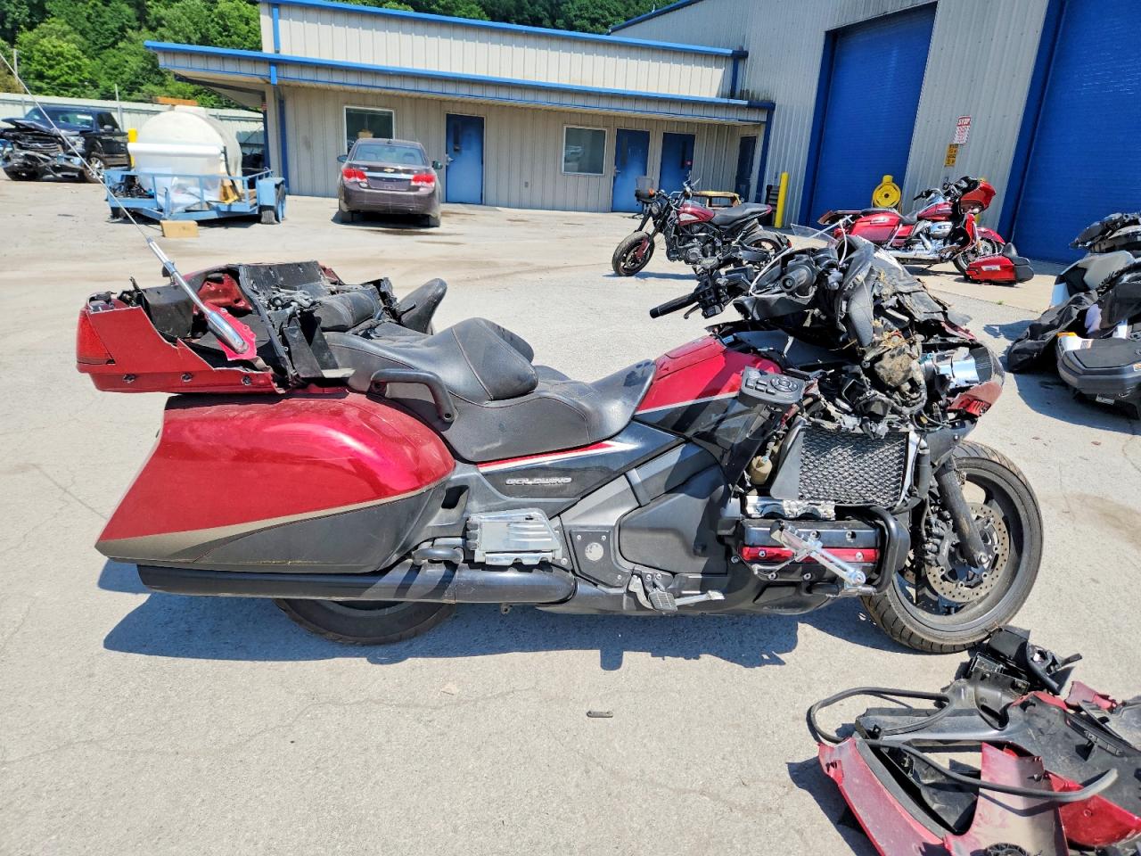 2015 HONDA GL CYCLE