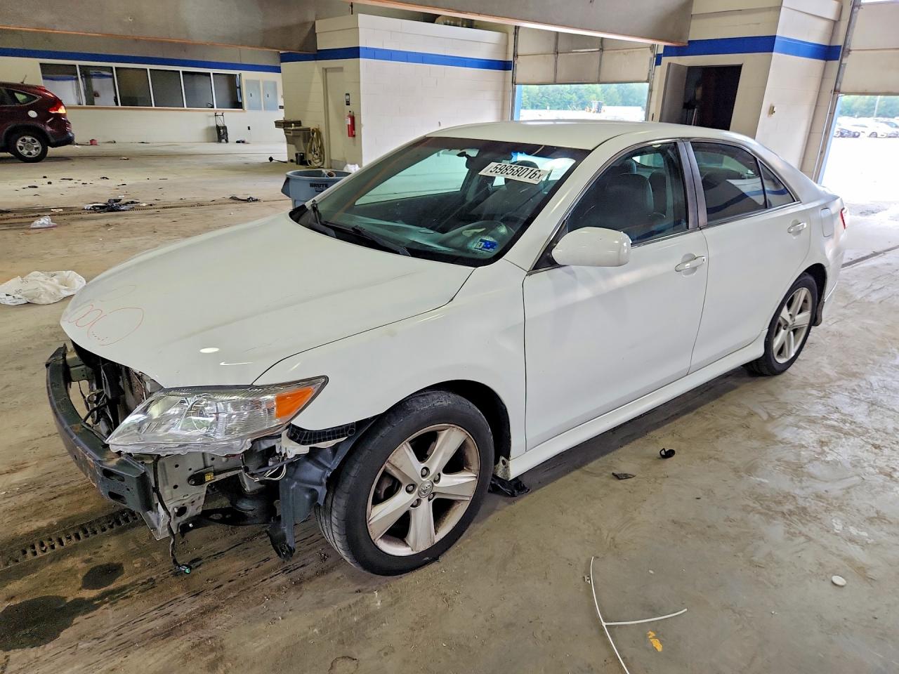 2011 TOYOTA CAMRY