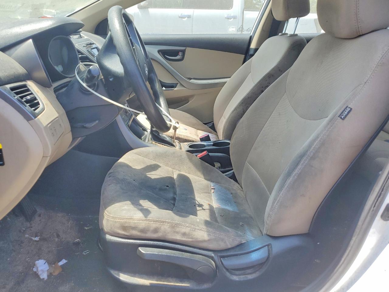 2016 HYUNDAI ELANTRA