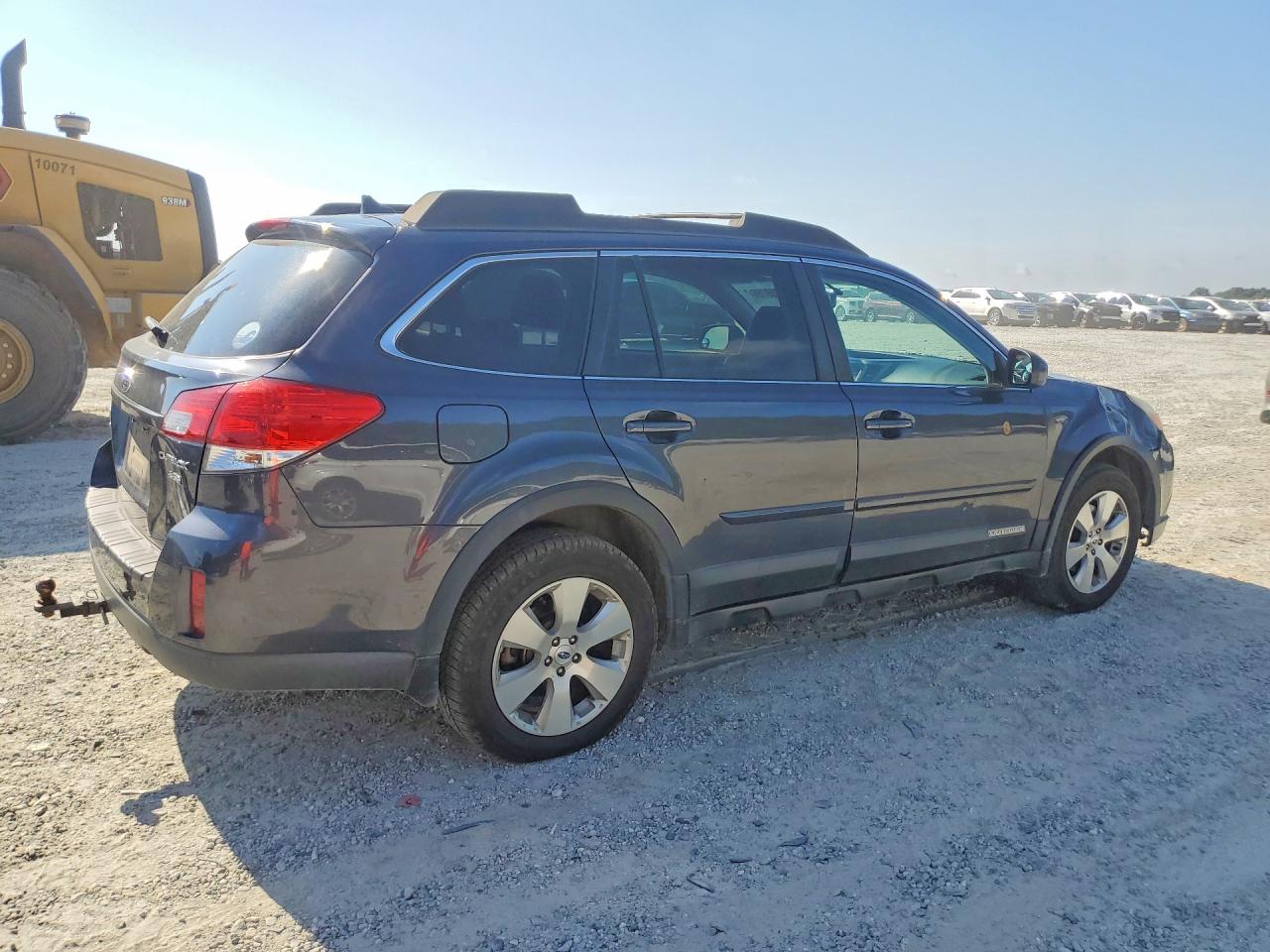 2011 SUBARU OUTBACK