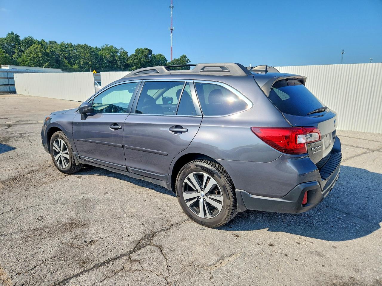 2018 SUBARU OUTBACK