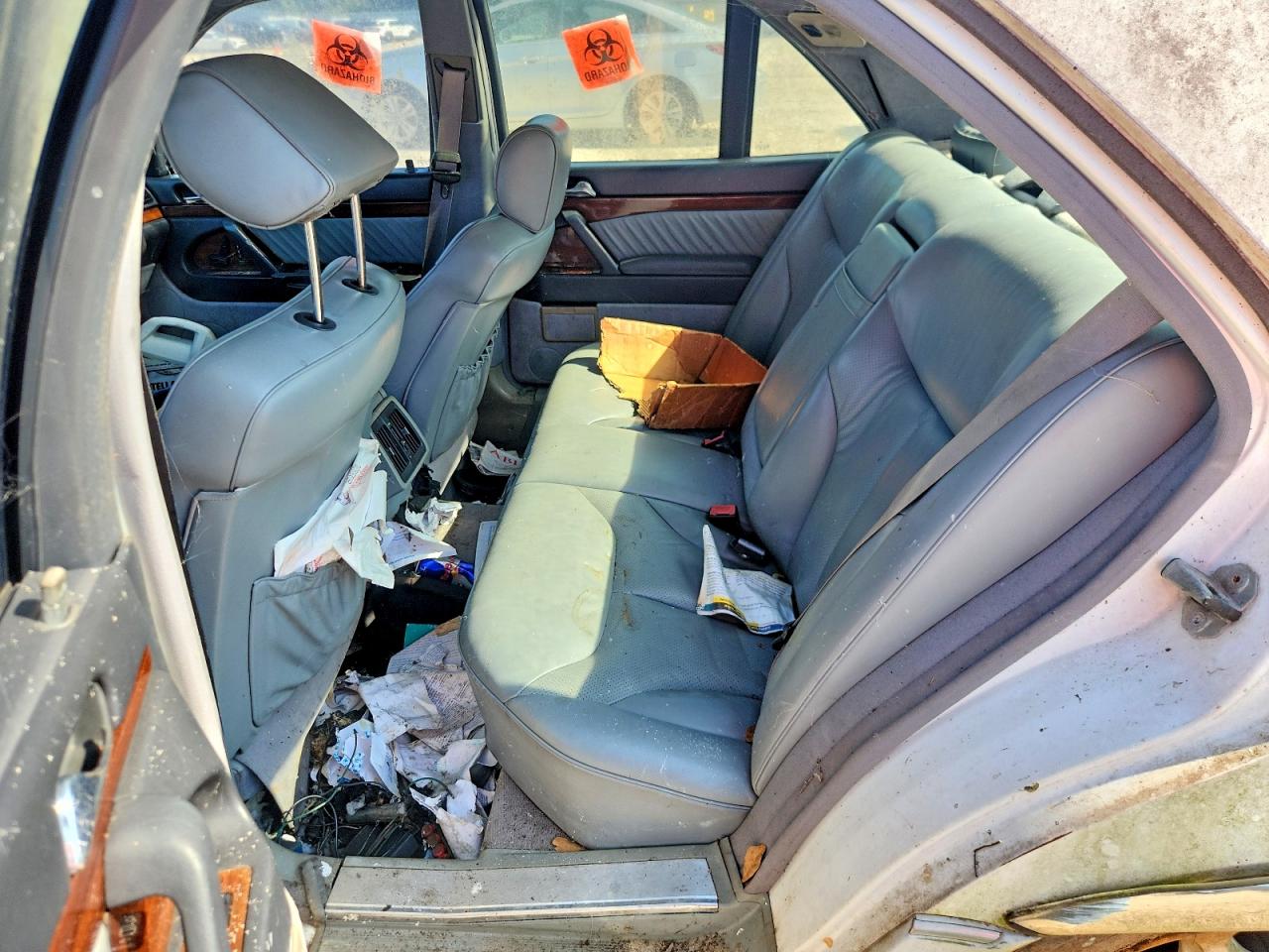 1992 MERCEDES-BENZ 300-CLASS