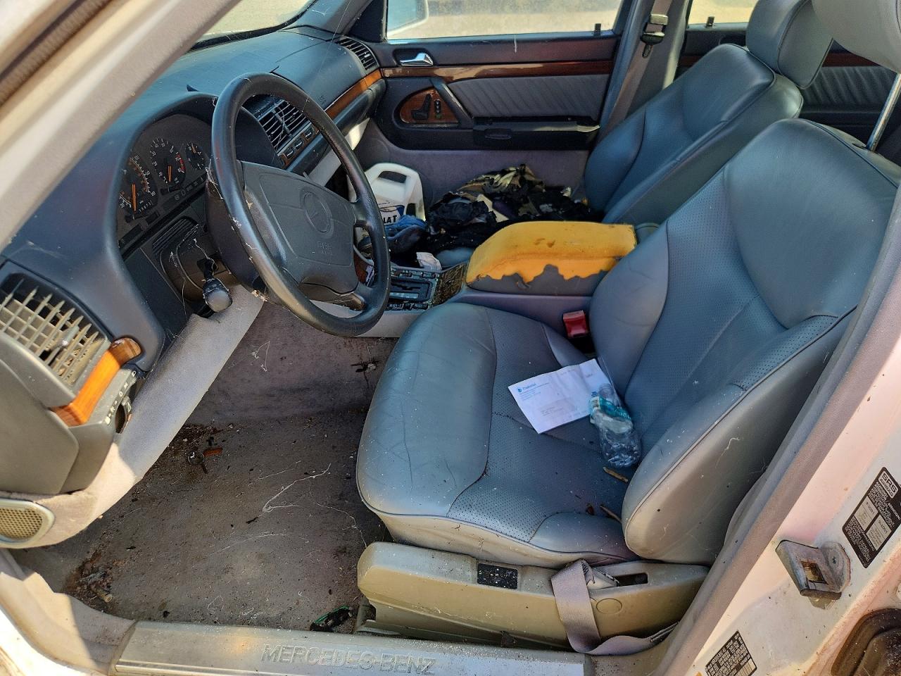 1992 MERCEDES-BENZ 300-CLASS