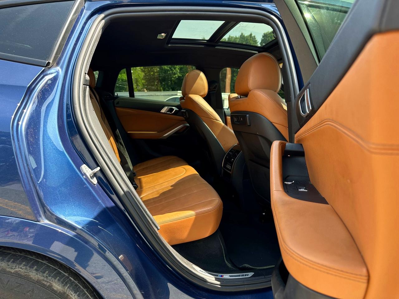 2022 BMW X6