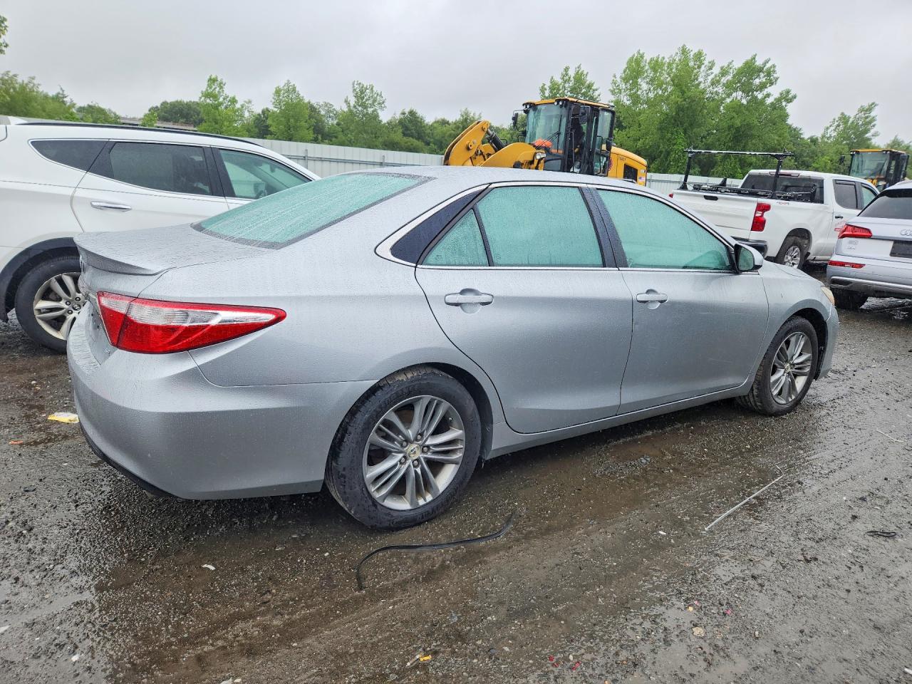 2015 TOYOTA CAMRY
