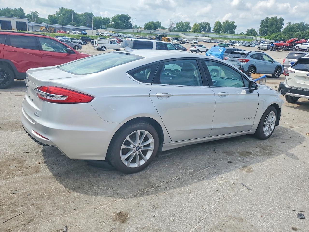 2019 FORD FUSION