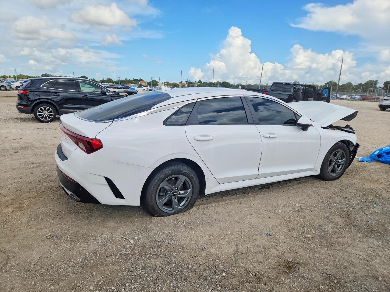 2022 KIA K5