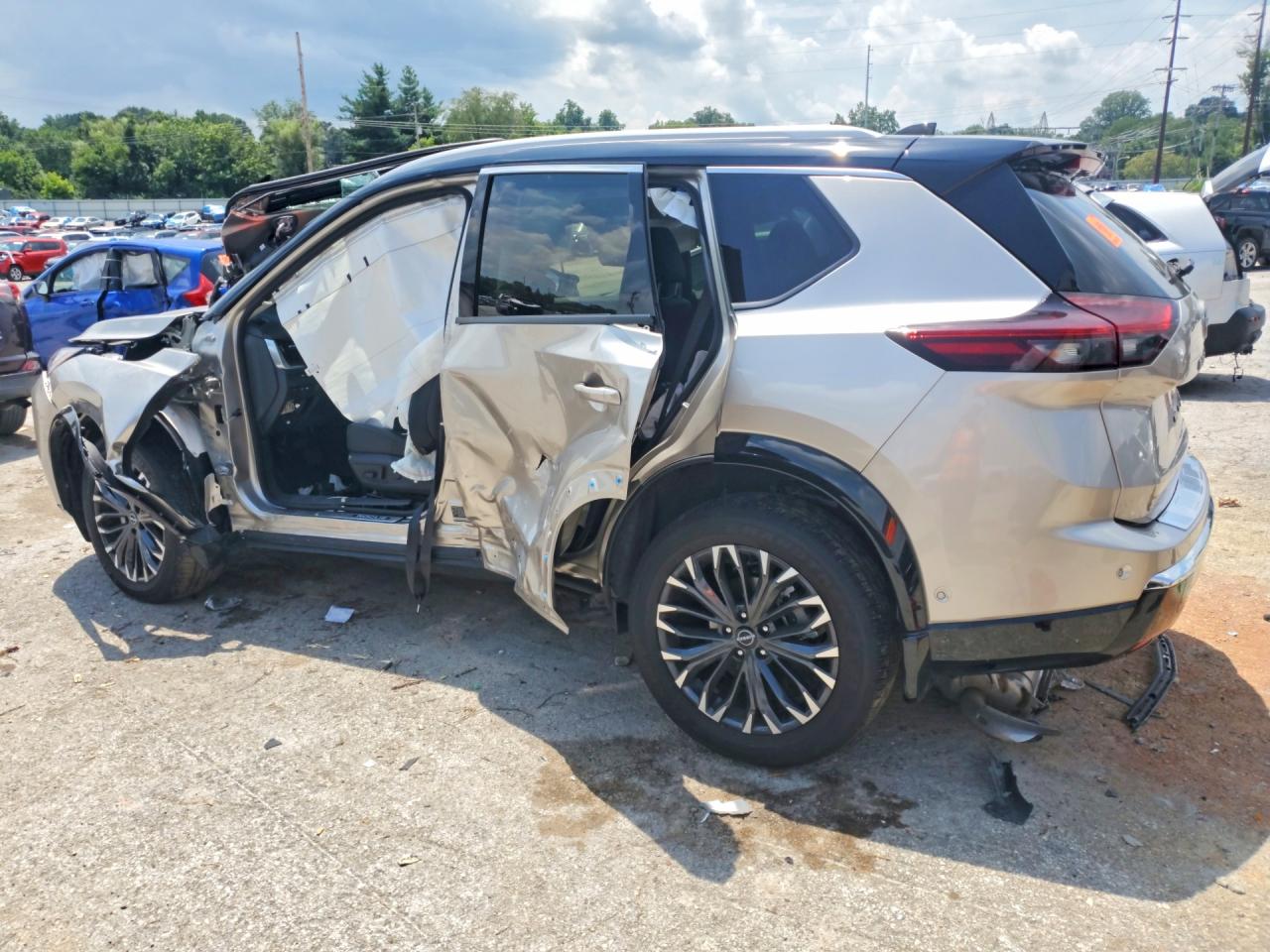 2026 NISSAN ROGUE