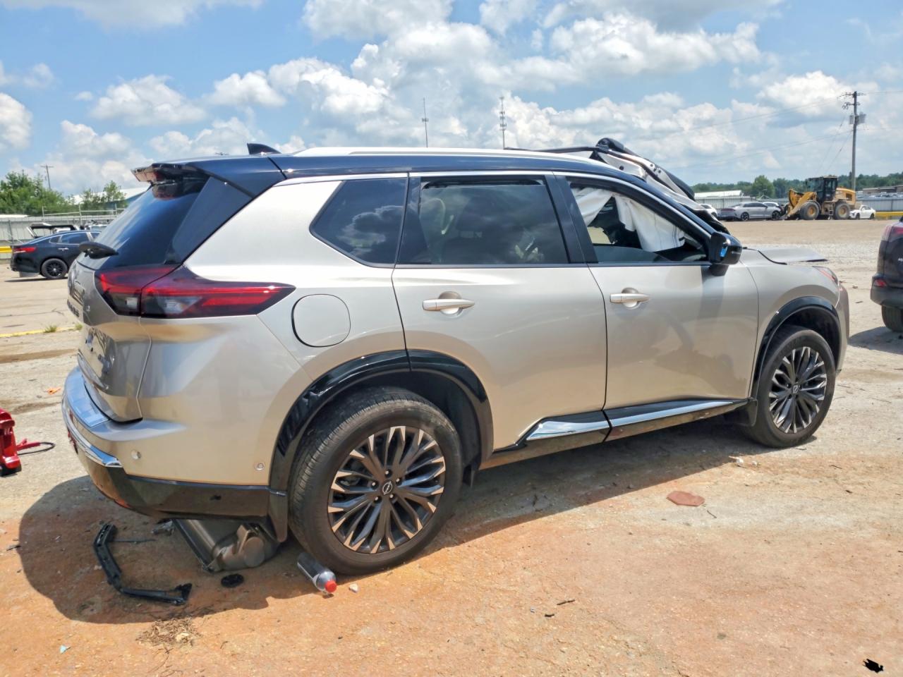 2026 NISSAN ROGUE