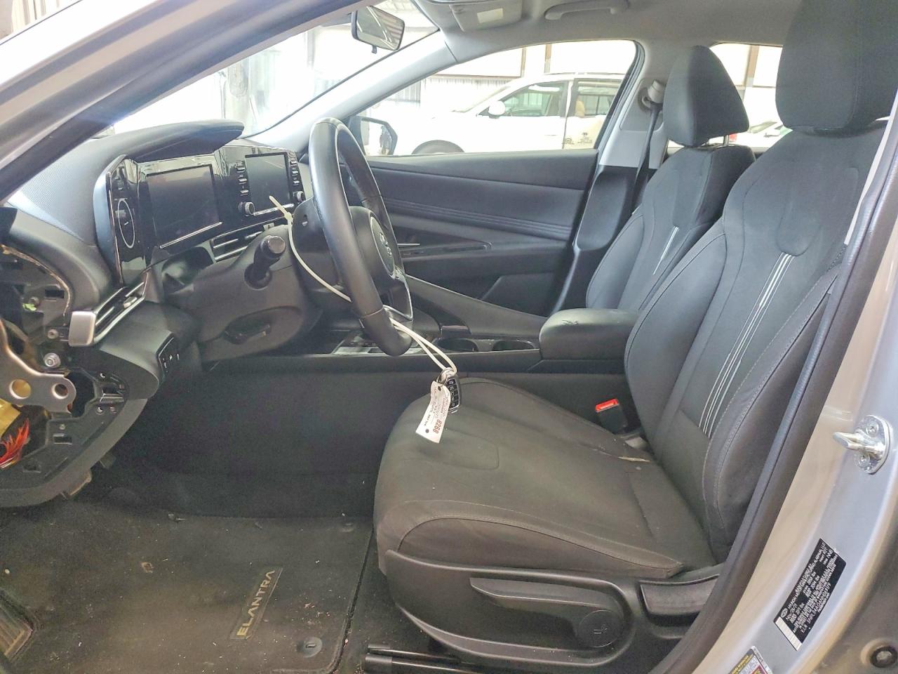 2022 HYUNDAI ELANTRA