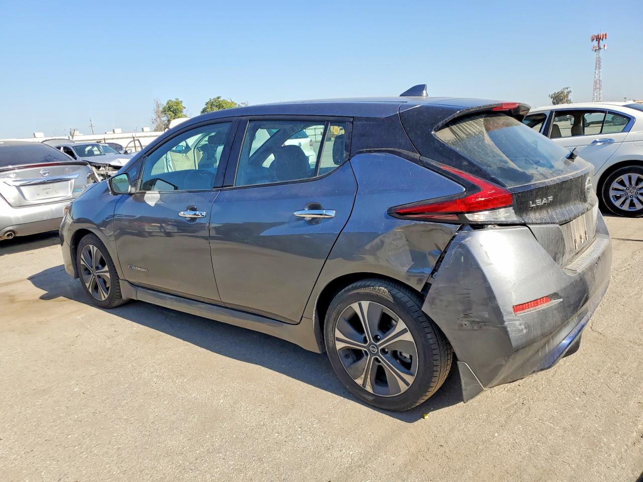 2019 NISSAN LEAF