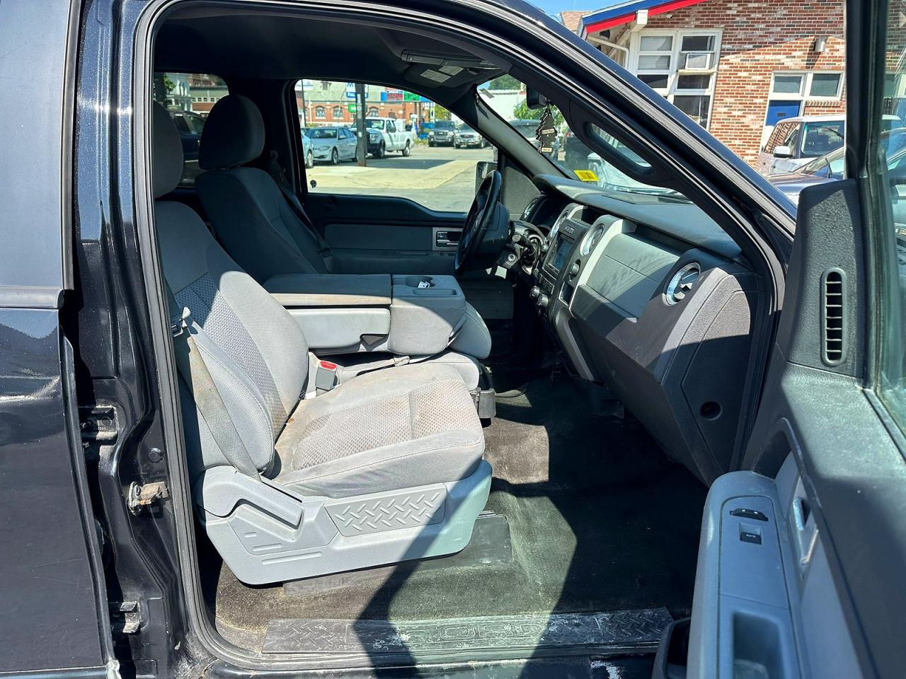 2011 FORD F150