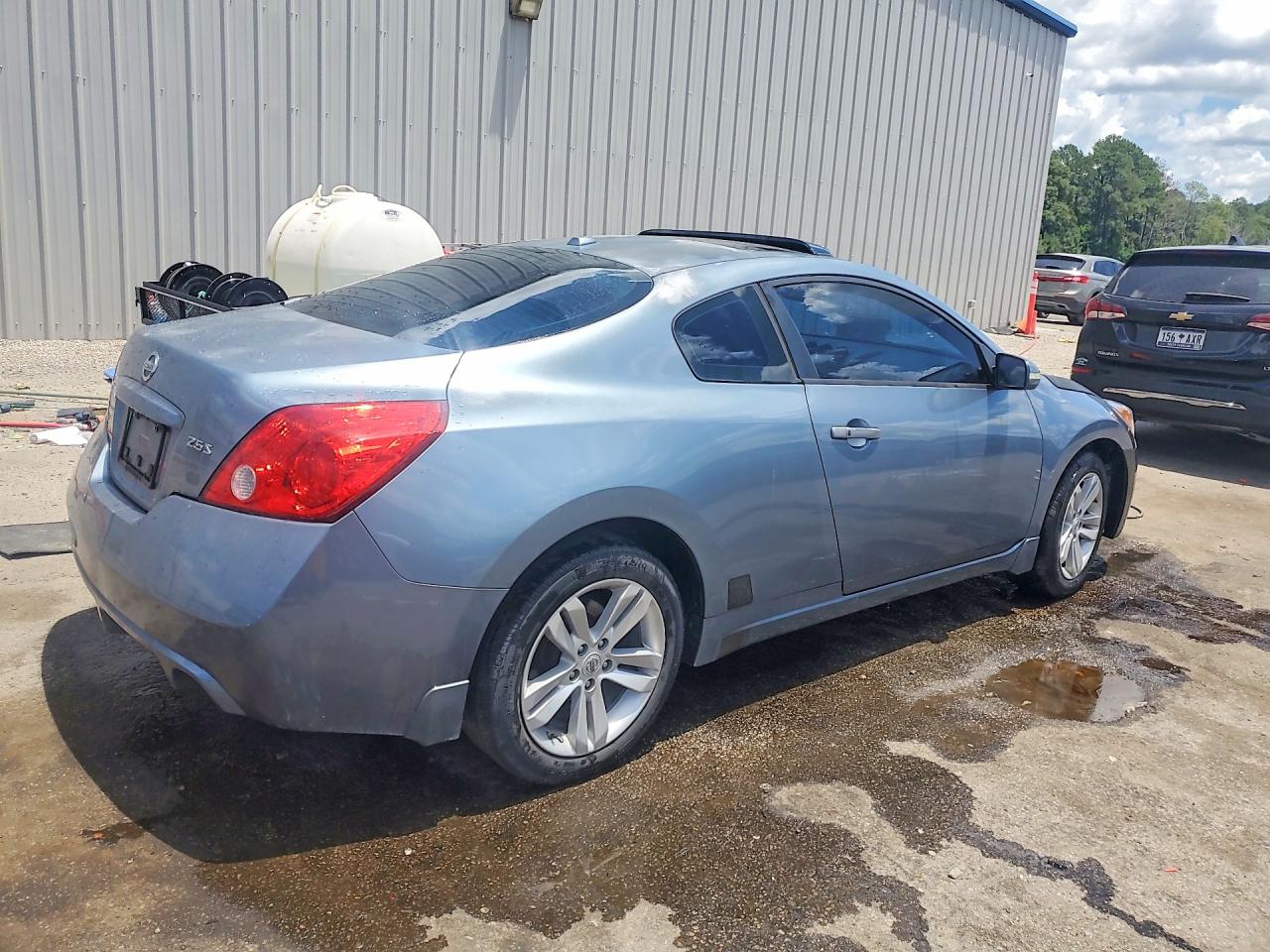 2011 NISSAN ALTIMA