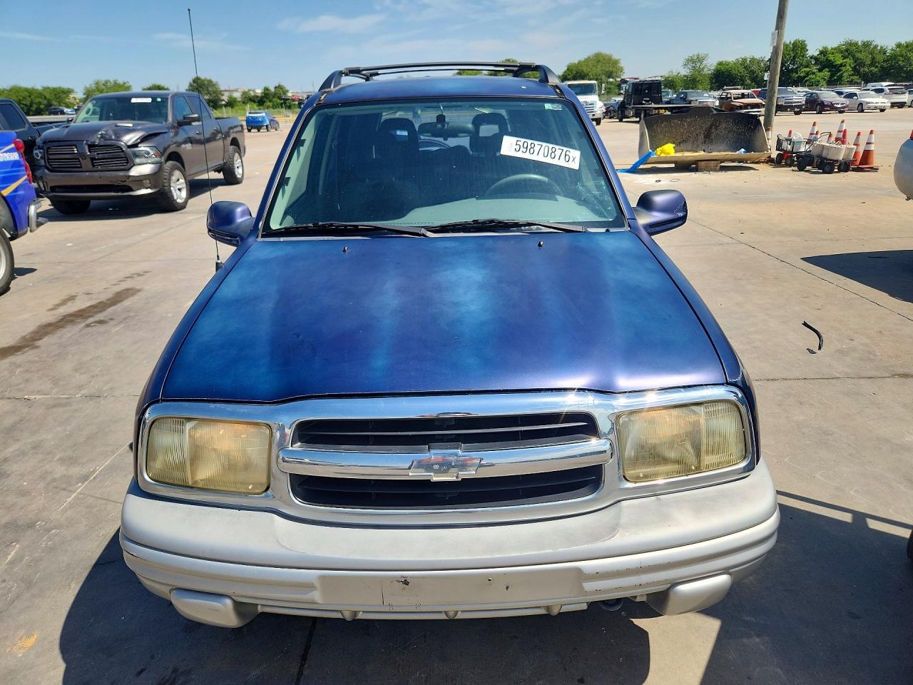 2002 CHEVROLET TRACKER
