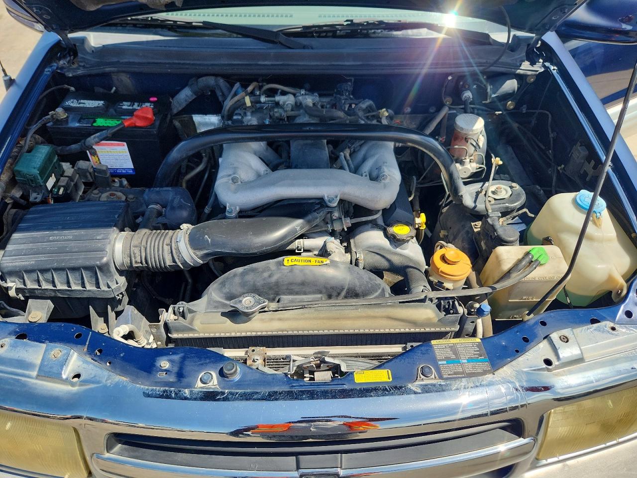 2002 CHEVROLET TRACKER