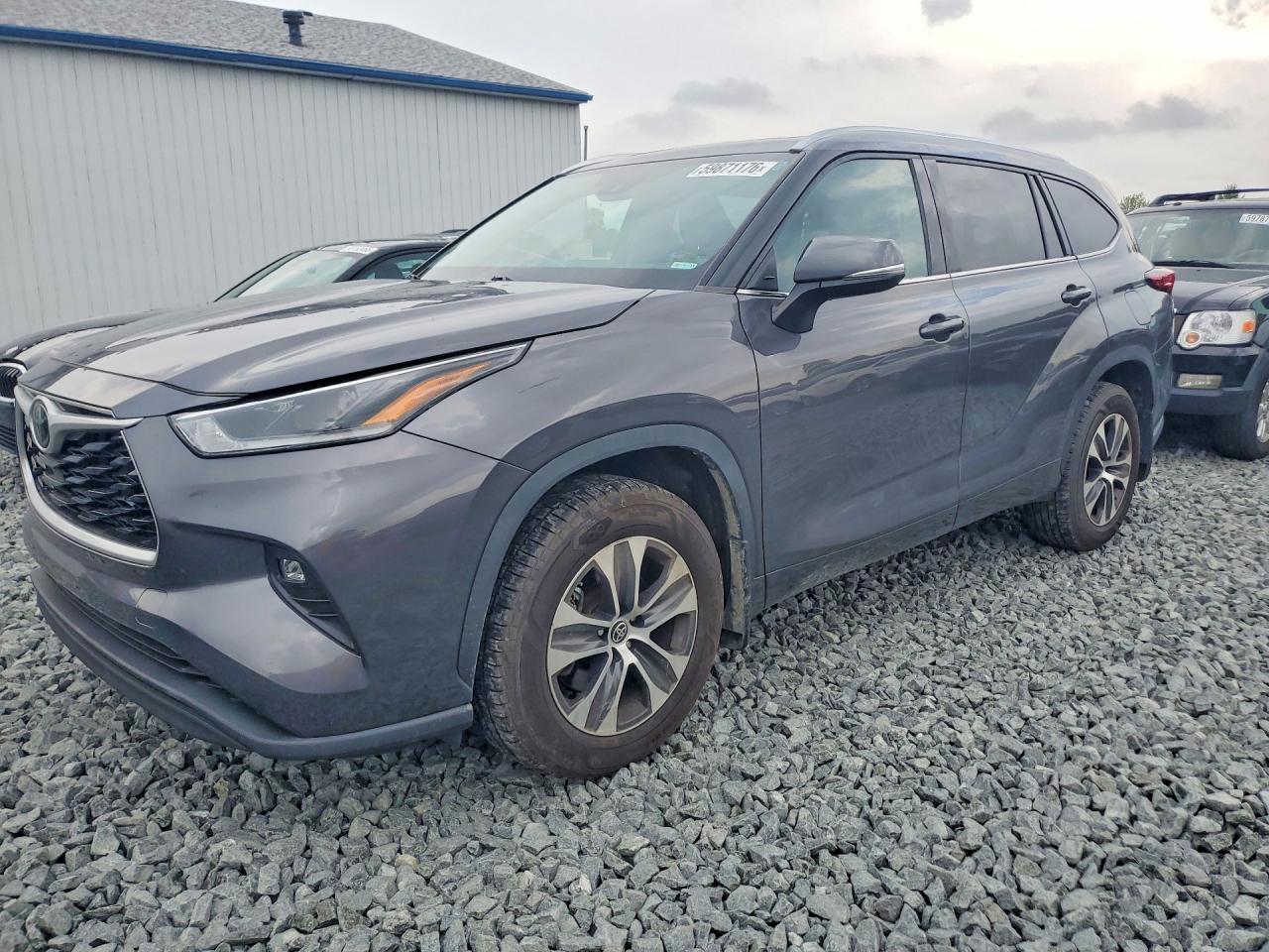 2021 TOYOTA HIGHLANDER