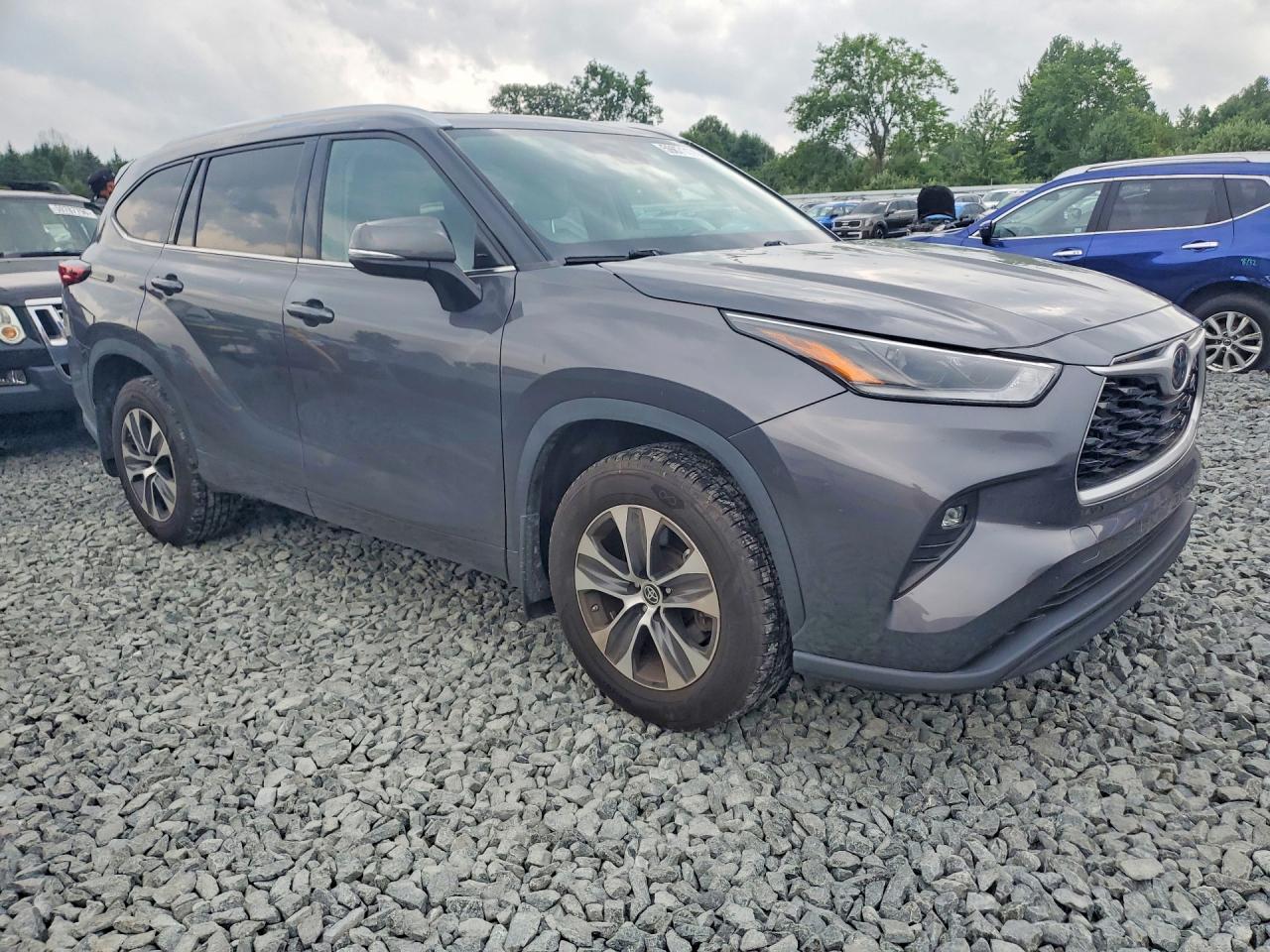 2021 TOYOTA HIGHLANDER