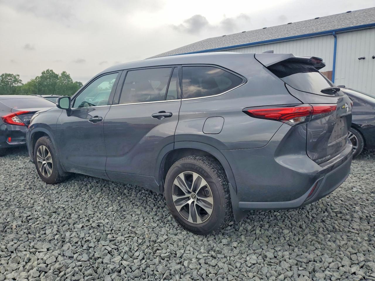 2021 TOYOTA HIGHLANDER