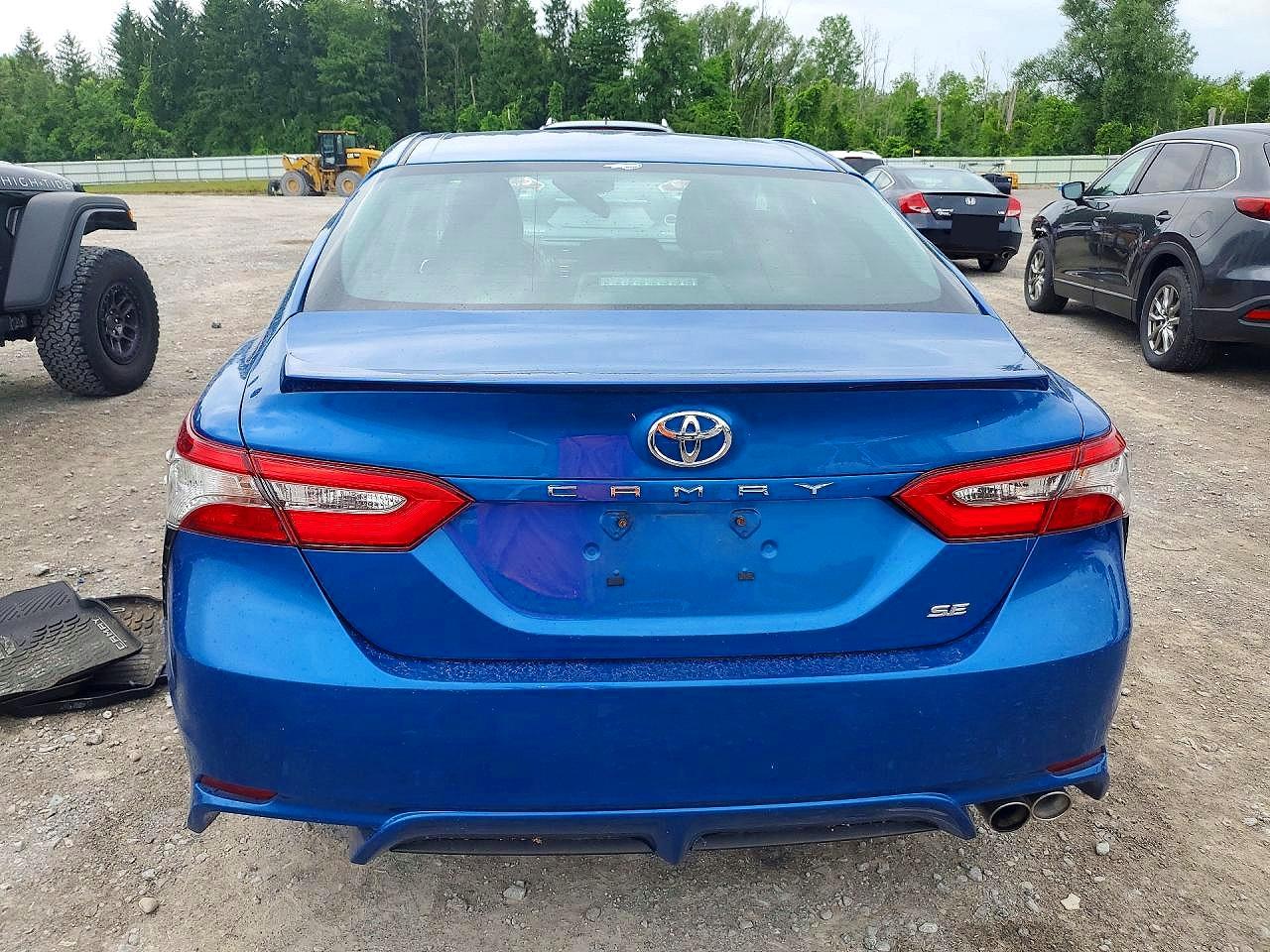 2018 TOYOTA CAMRY