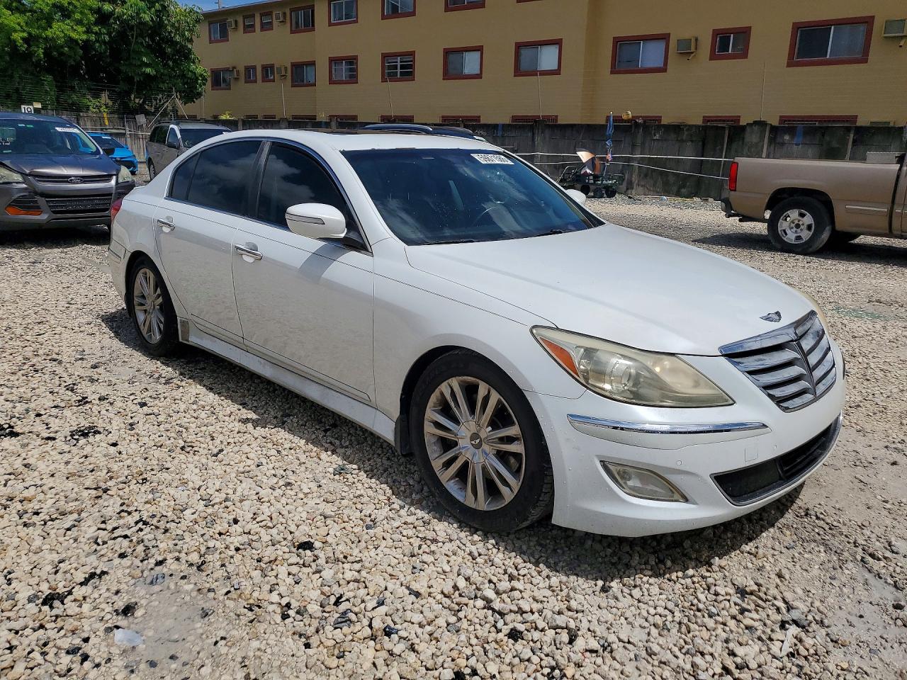 2012 HYUNDAI GENESIS