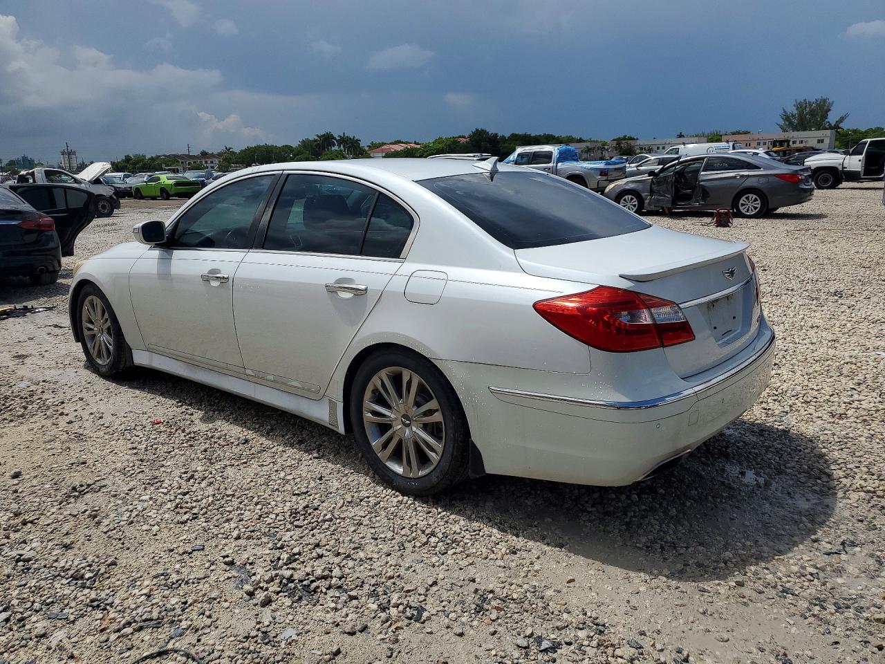 2012 HYUNDAI GENESIS
