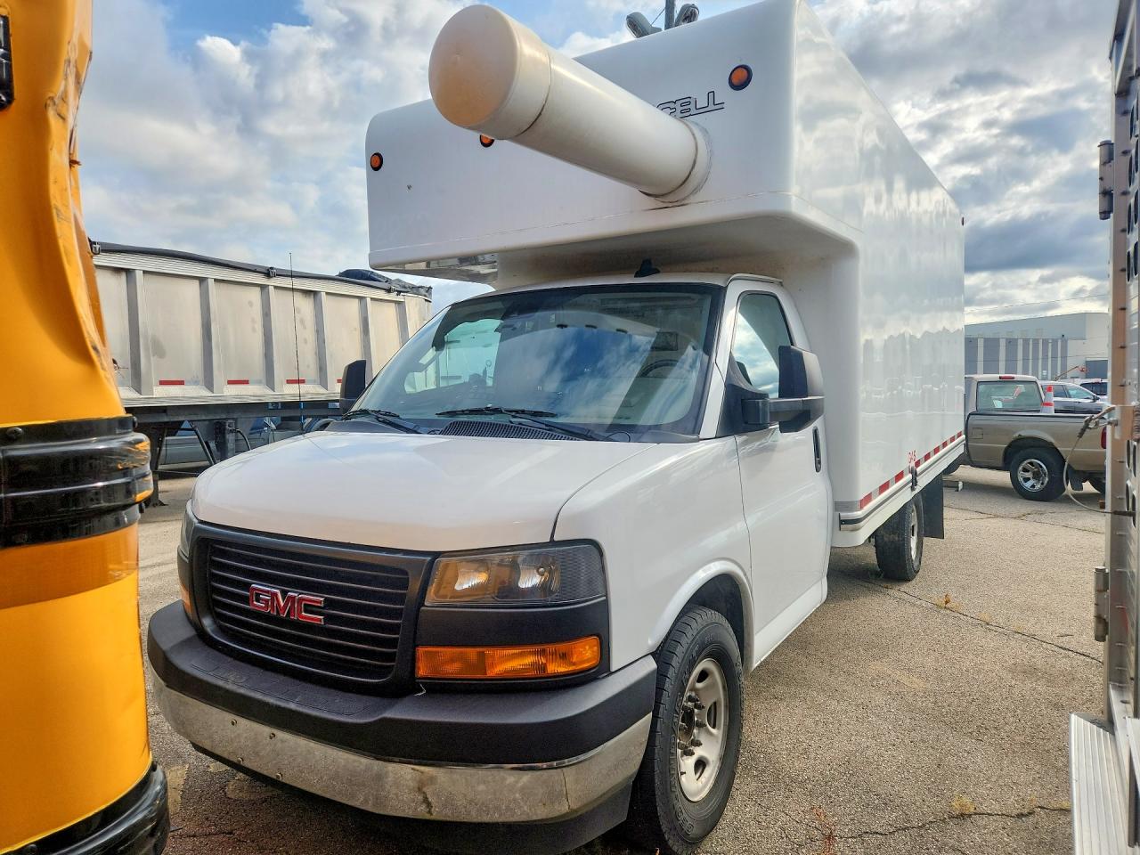 2022 GMC SAVANA