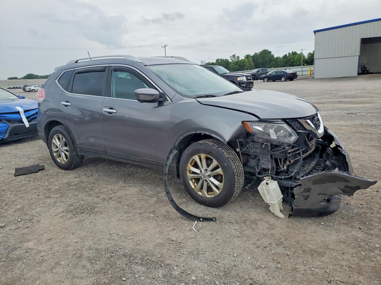 2016 NISSAN ROGUE