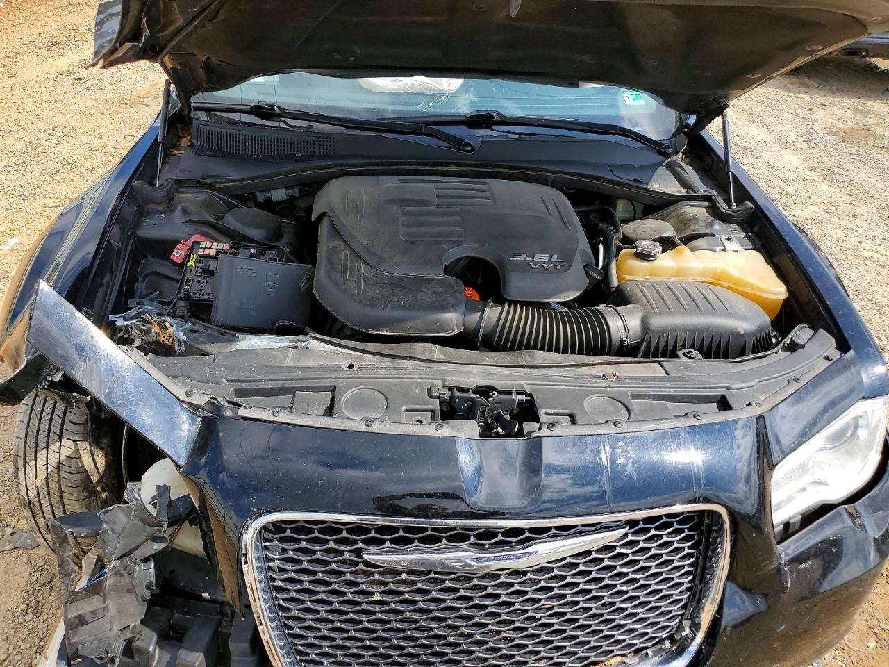 2016 CHRYSLER 300