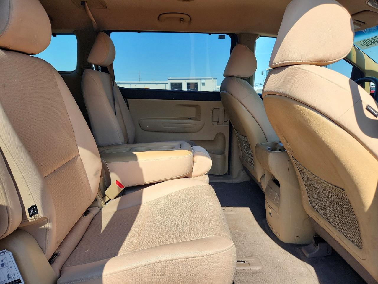 2016 KIA SEDONA
