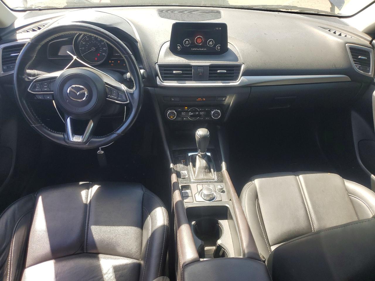 2017 MAZDA 3