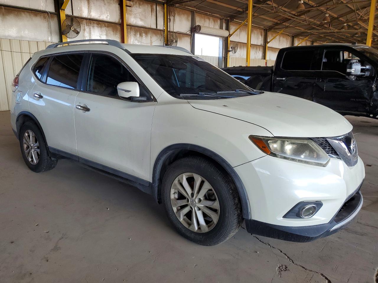 2015 NISSAN ROGUE
