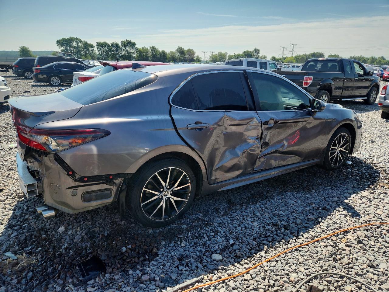 2023 TOYOTA CAMRY