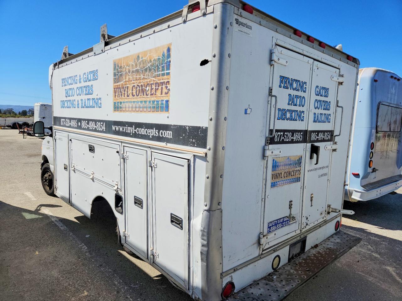 2005 FORD ECONOLINE