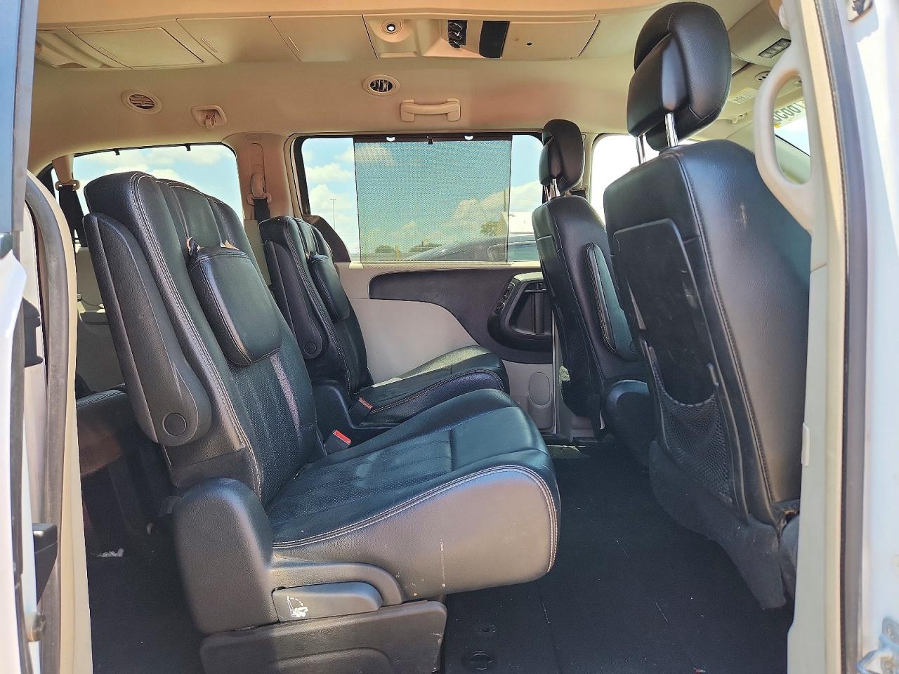2014 CHRYSLER MINIVAN