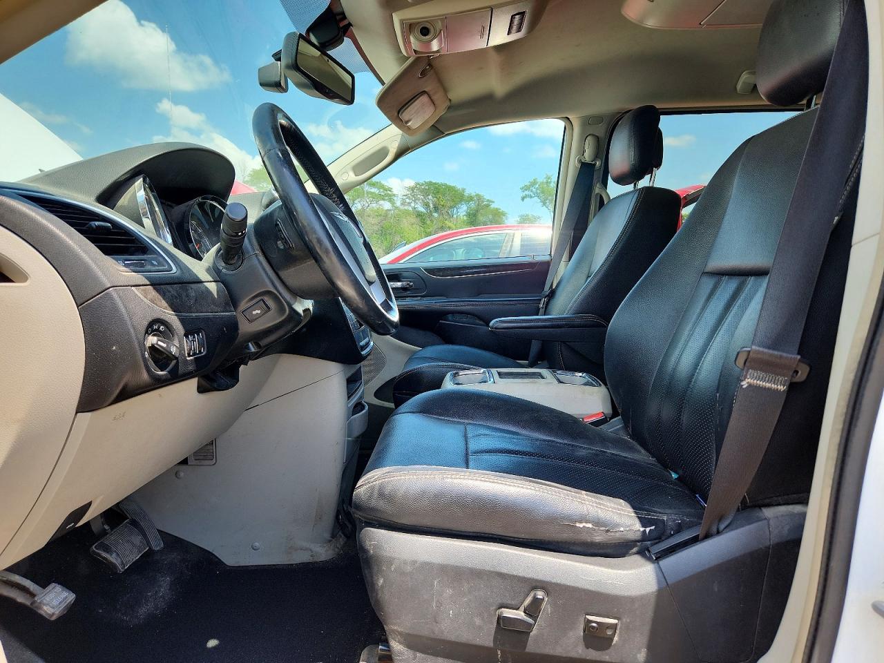 2014 CHRYSLER MINIVAN