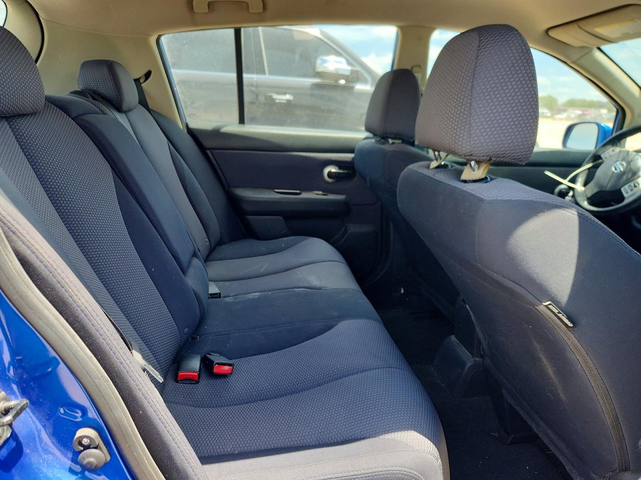 2009 NISSAN VERSA