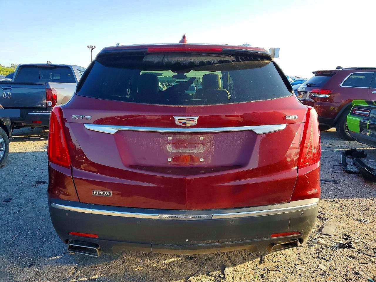 2017 CADILLAC XT5