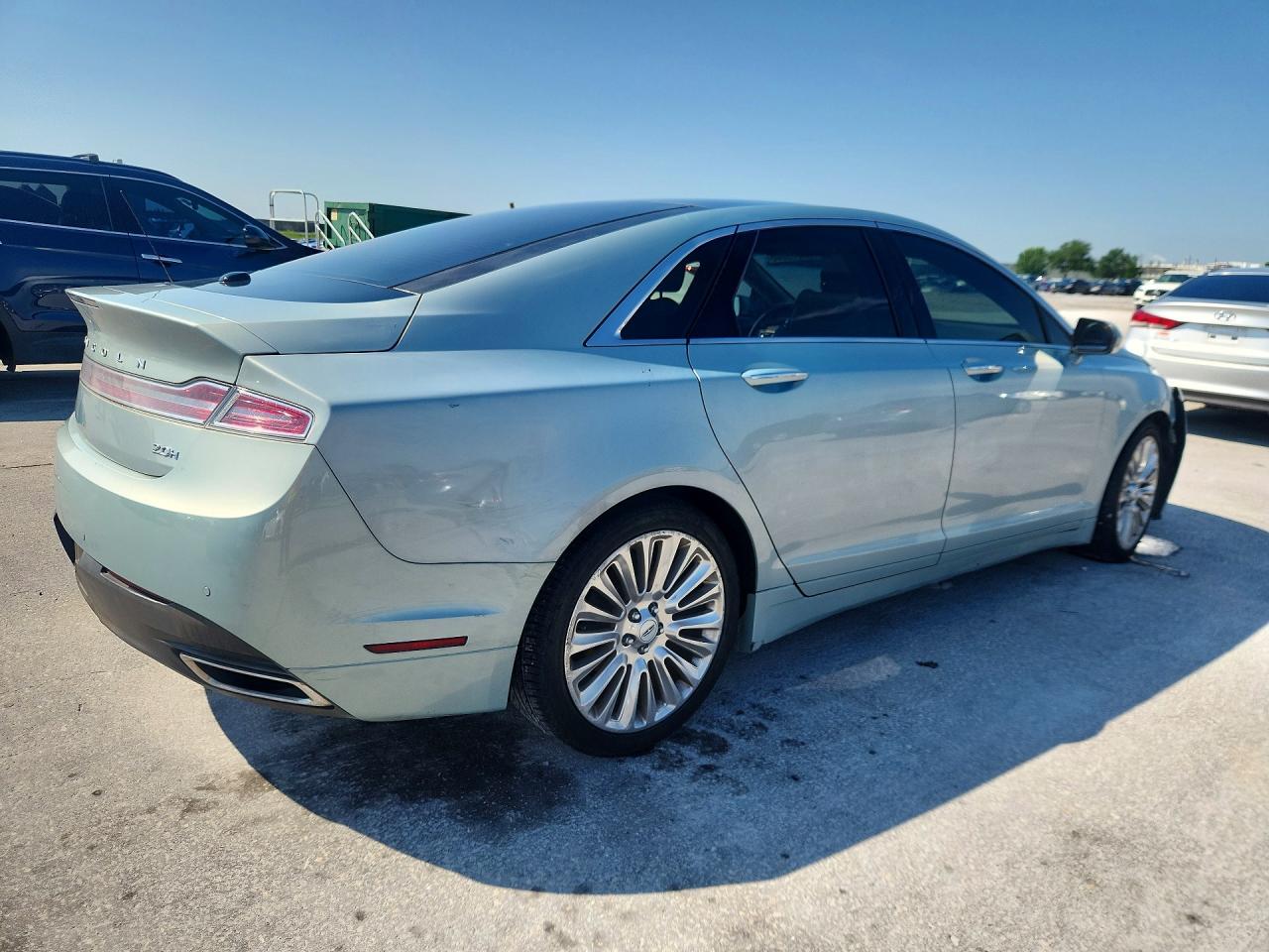2013 LINCOLN MKZ
