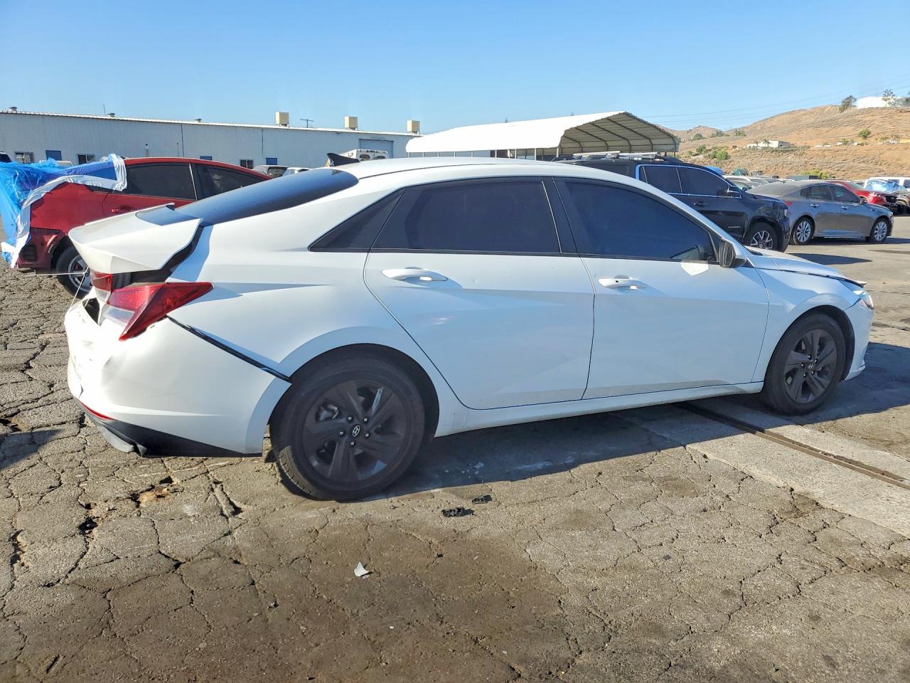 2023 HYUNDAI ELANTRA