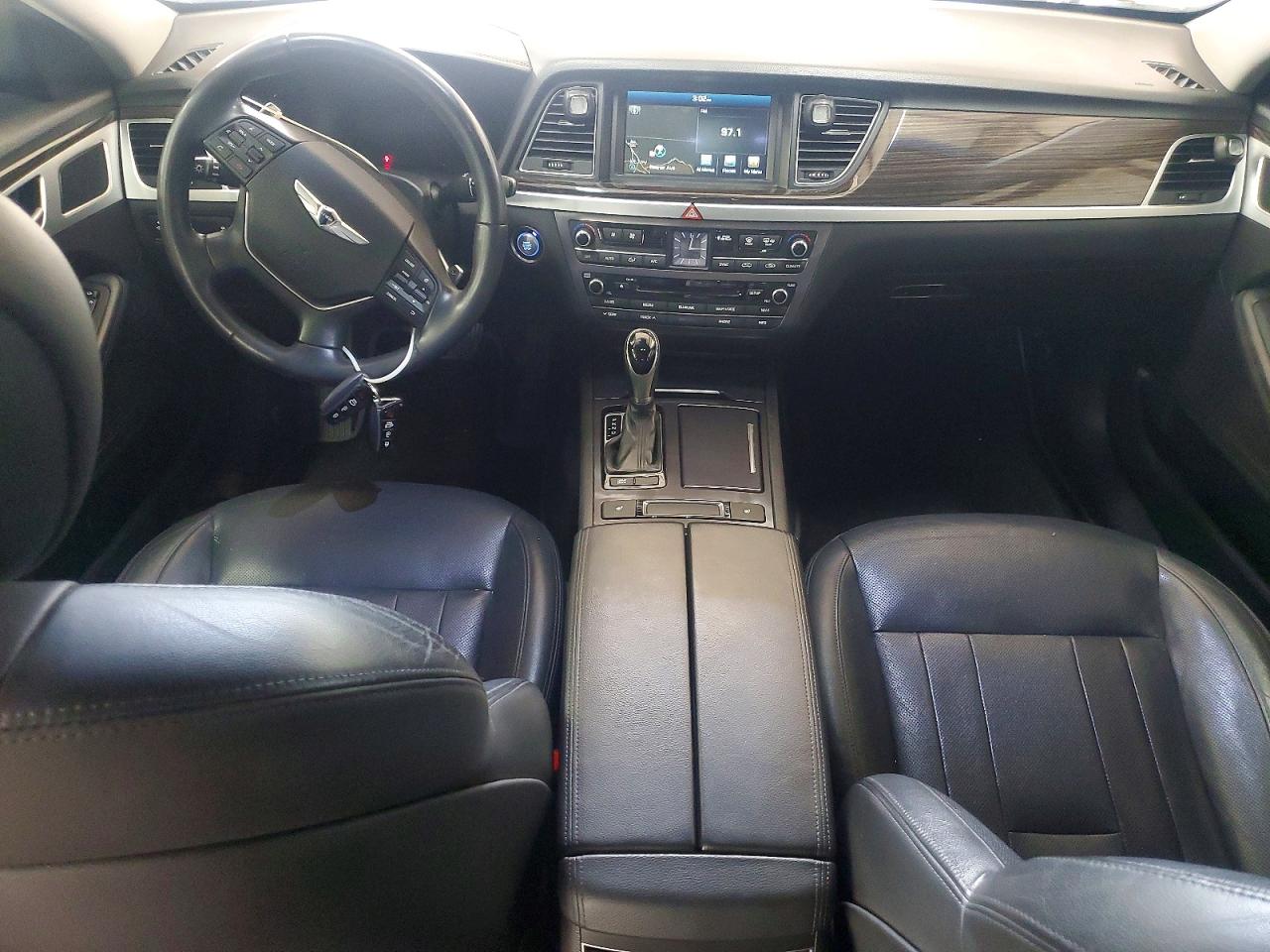 2016 HYUNDAI GENESIS