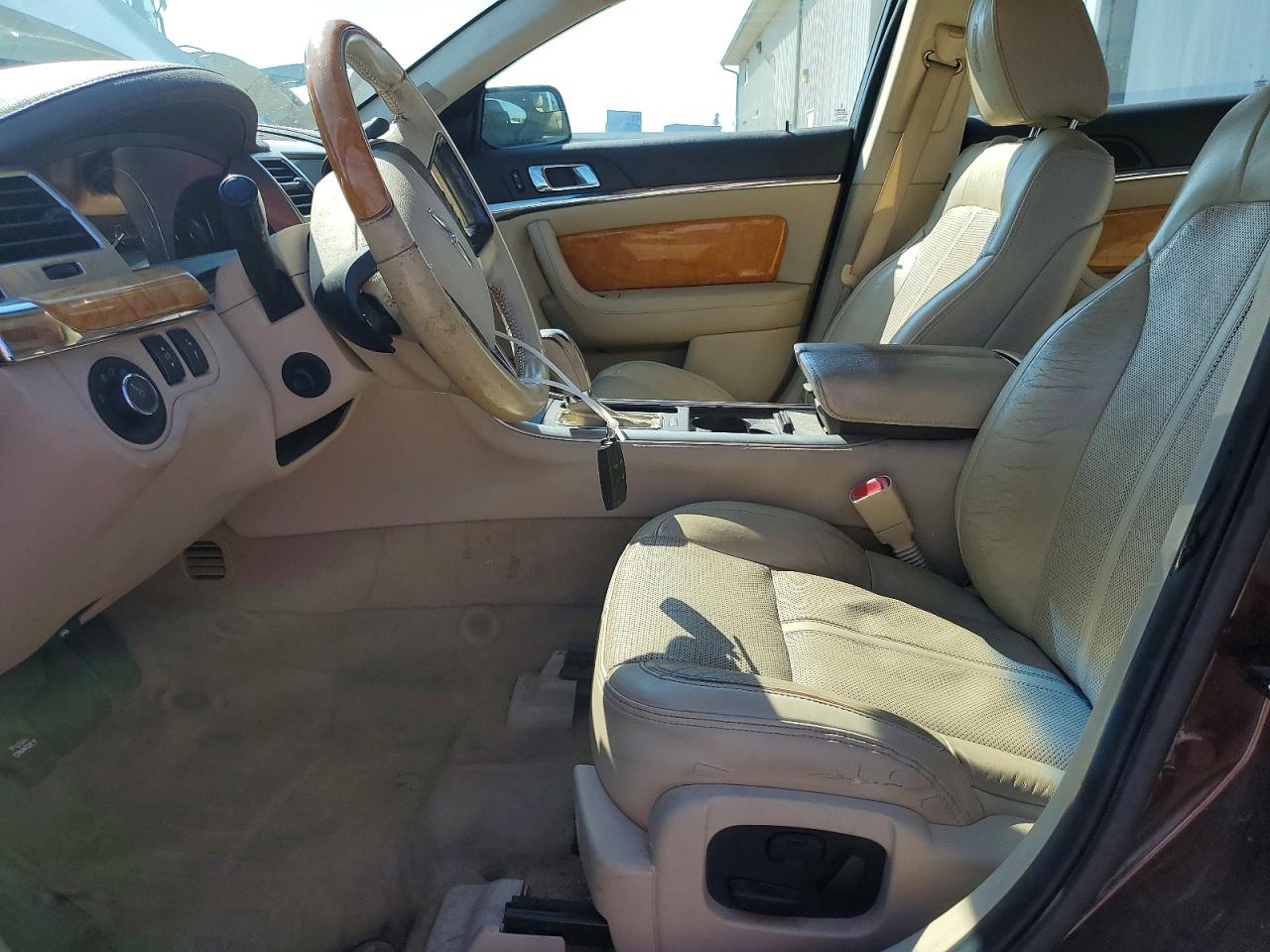 2010 LINCOLN MKS